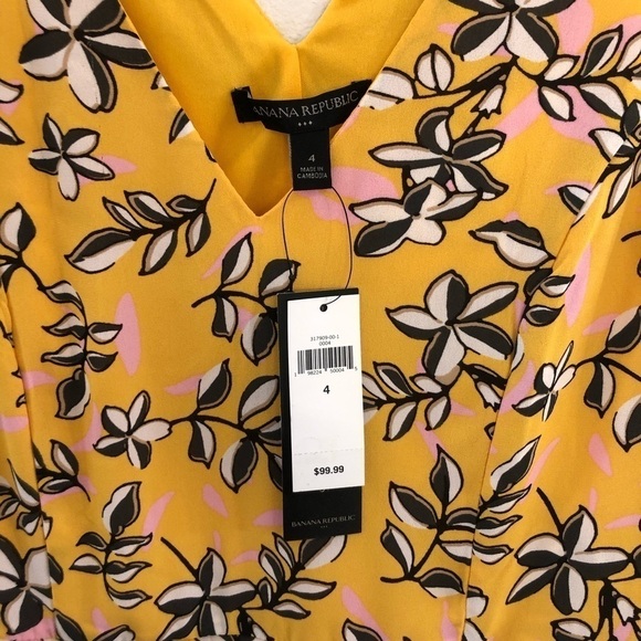 NWT Yellow floral pleated lined midi dress size 4 - Picture 2 of 5